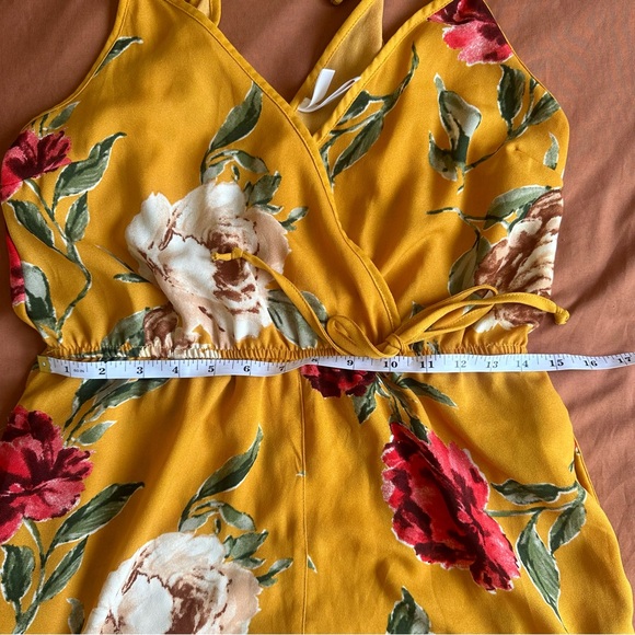 Xhilaration Flowy Floral Jumpsuit - Picture 14 of 15